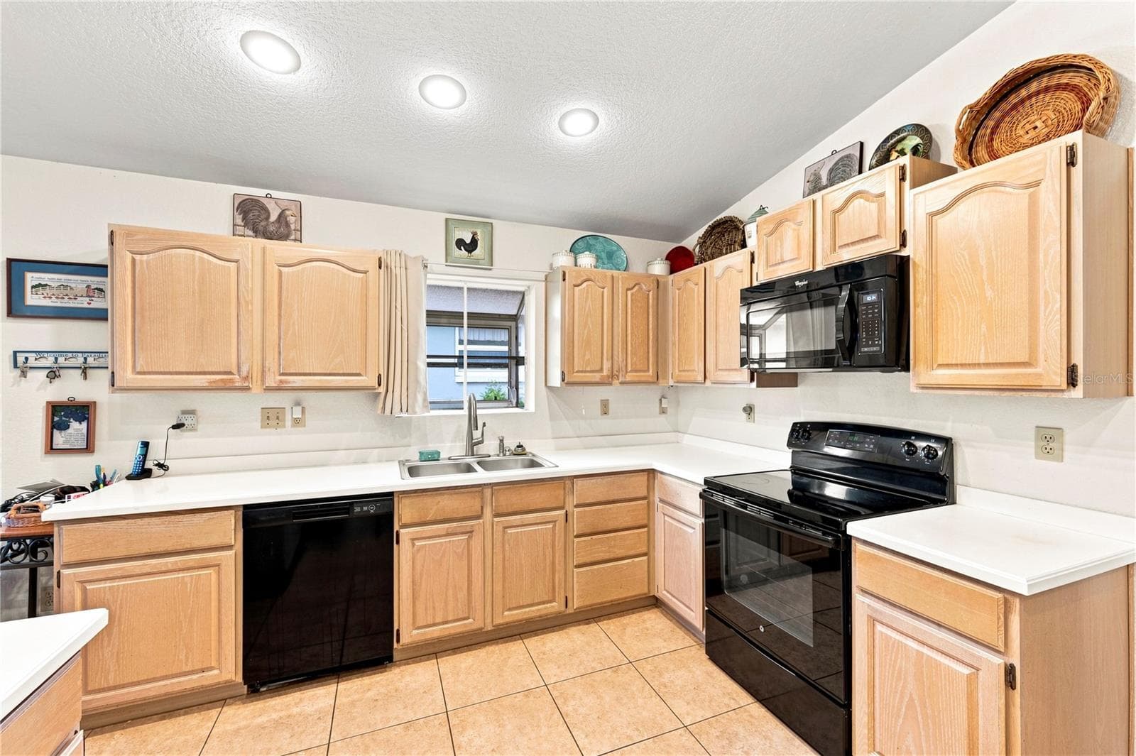 Single Family Residence at 1469 RIVERDALE DR, OLDSMAR, photo 22 of 60