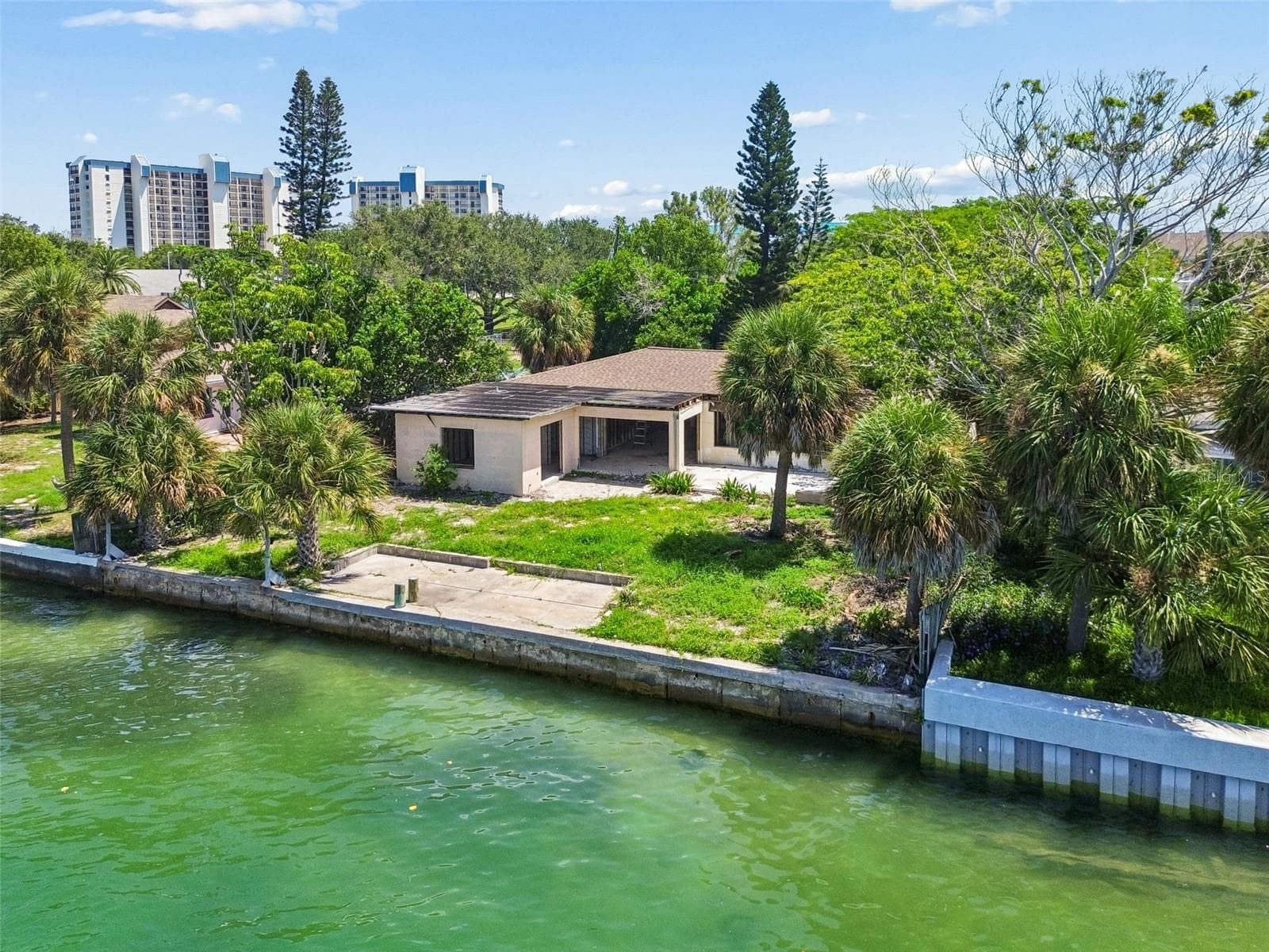 Single Family Residence at 9300 GULF BLVD, ST PETE BEACH, photo 17 of 20