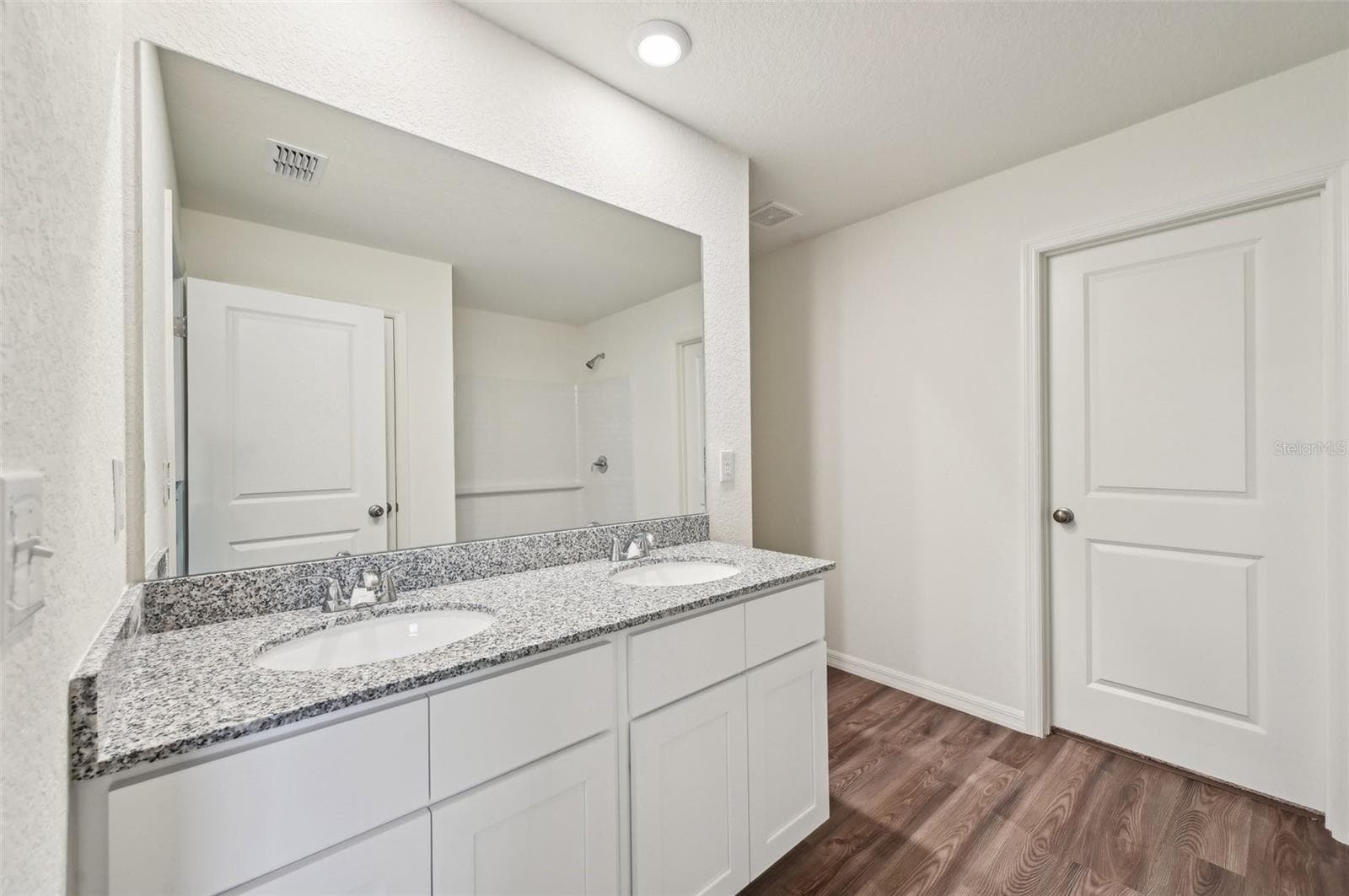 Single Family Residence at 11342 TELEPHONE RD, WEEKI WACHEE, photo 17 of 34