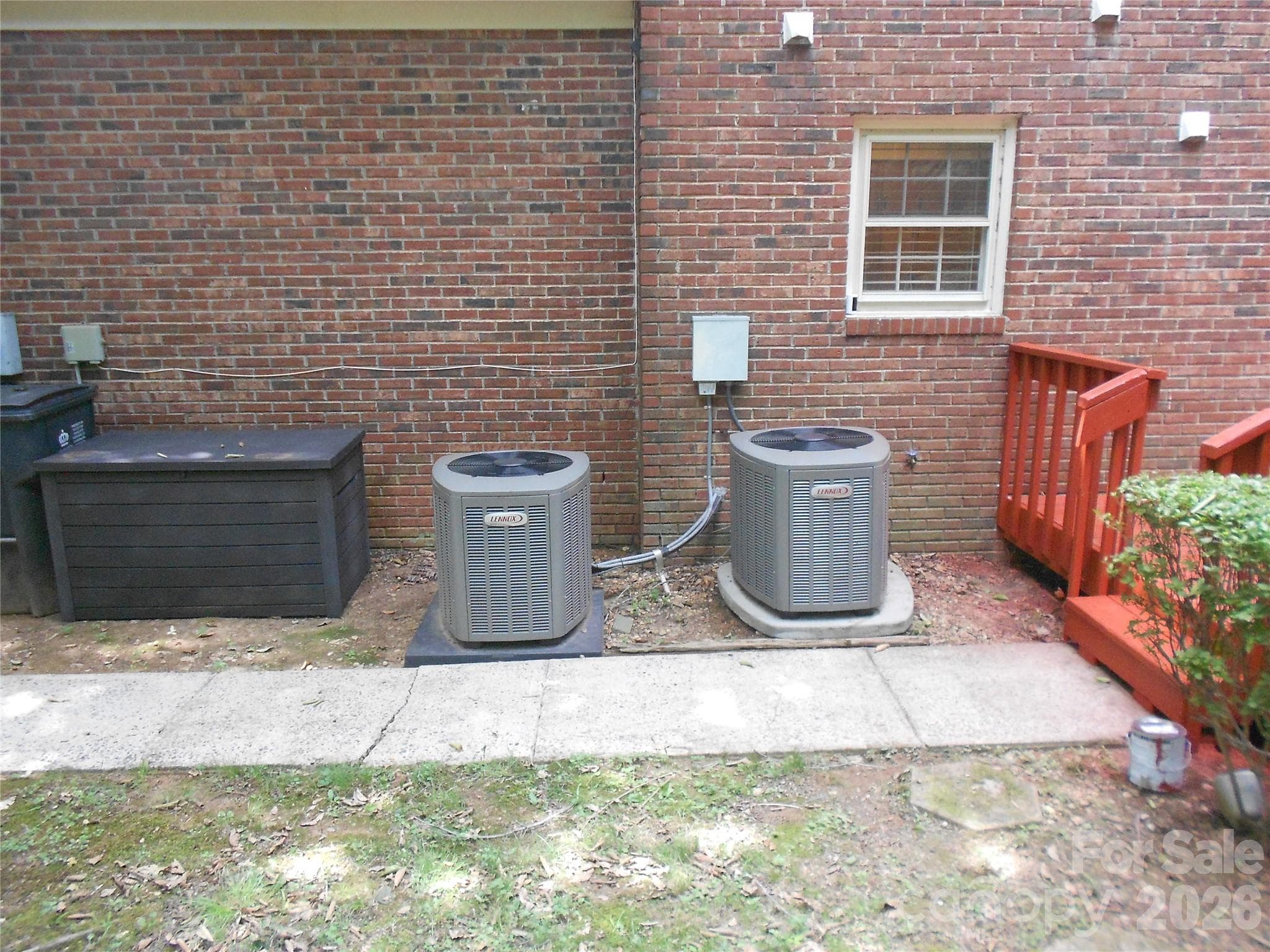 Single Family Residence at 4002 Trehurst Court, Charlotte, photo 32 of 40