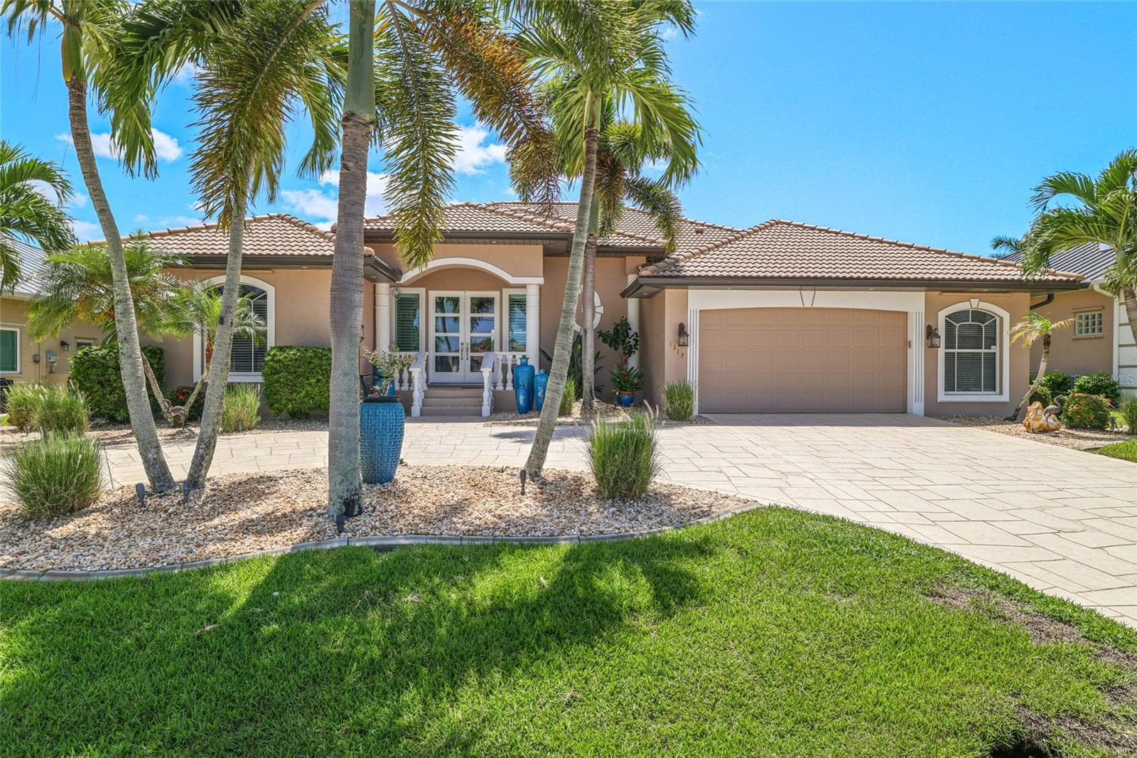 Single Family Residence at 1317 PINE SISKIN DR, PUNTA GORDA, photo 8 of 81