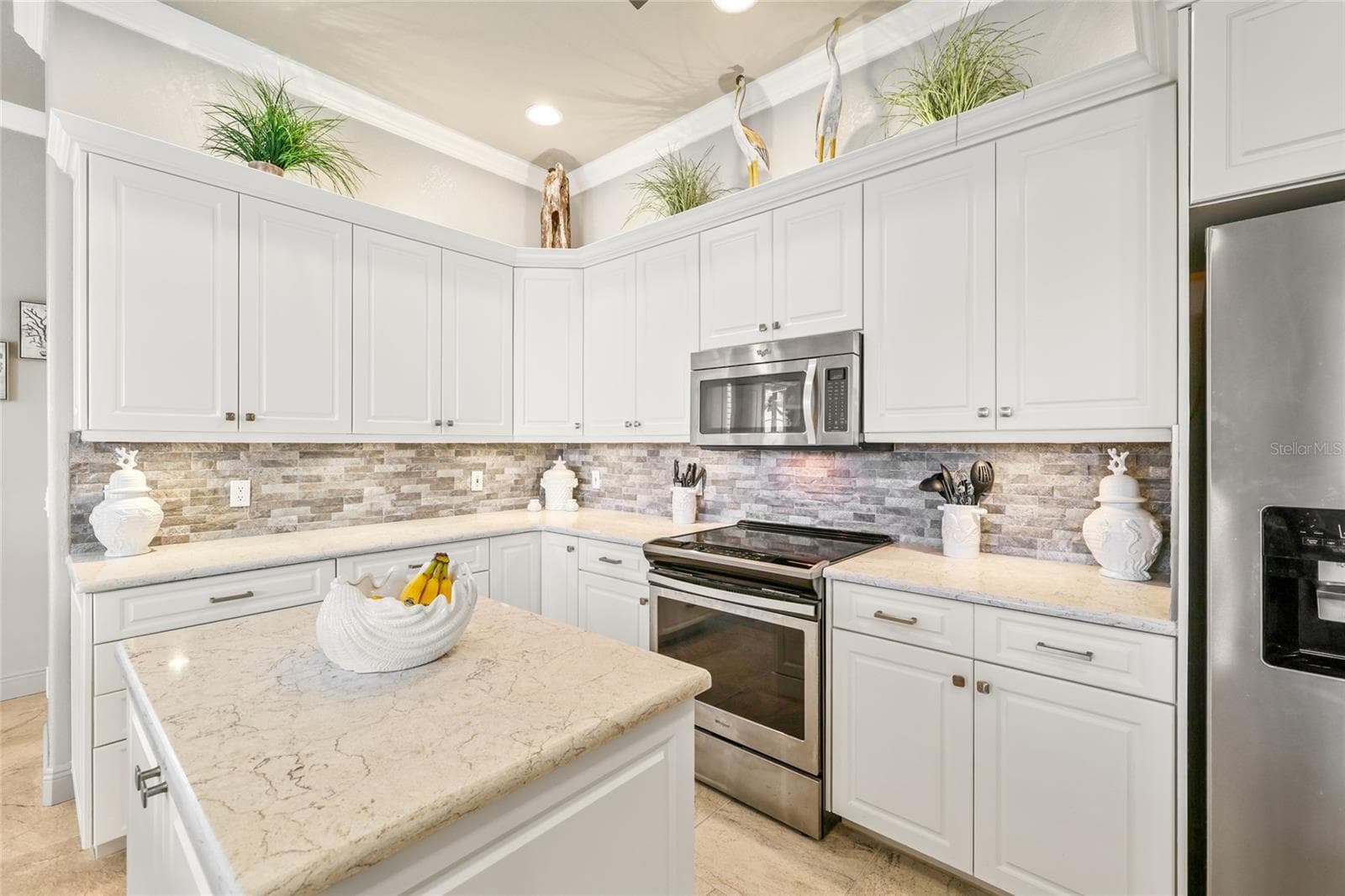 Single Family Residence at 1317 PINE SISKIN DR, PUNTA GORDA, photo 33 of 81