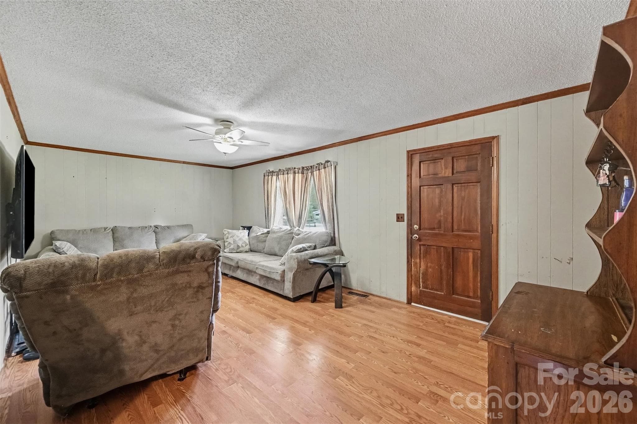 Single Family Residence at 808 E Chestnut Street, Stanley, photo 14 of 31