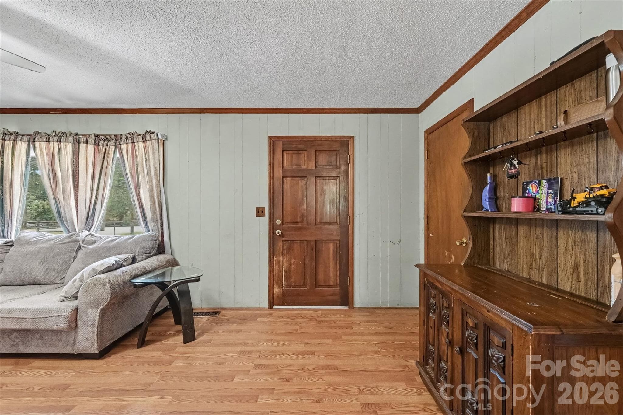 Single Family Residence at 808 E Chestnut Street, Stanley, photo 15 of 31