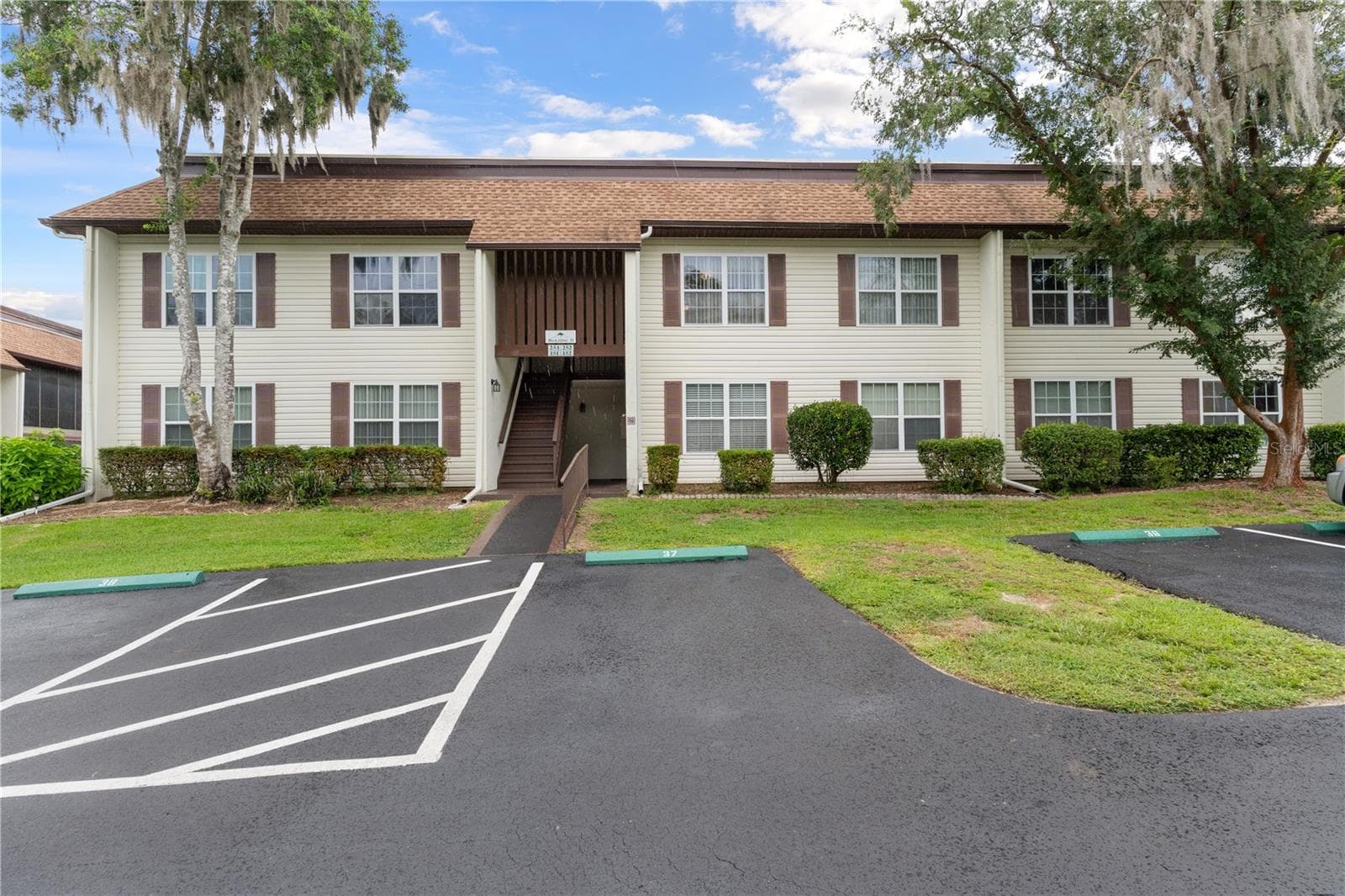 2400 FOREST DR #252