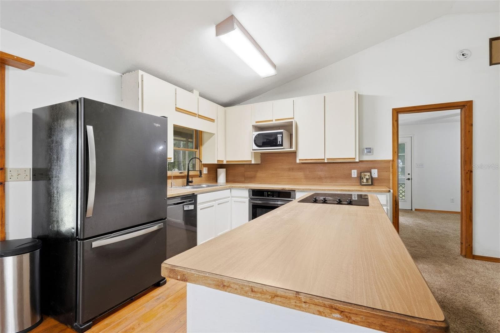 Kitchen - 5581 NE 157TH TER, WILLISTON