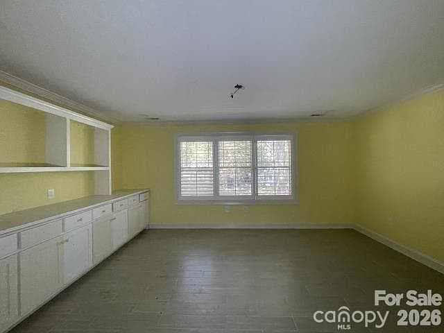 Single Family Residence at 1512 Ivey Drive, Charlotte, photo 5 of 32