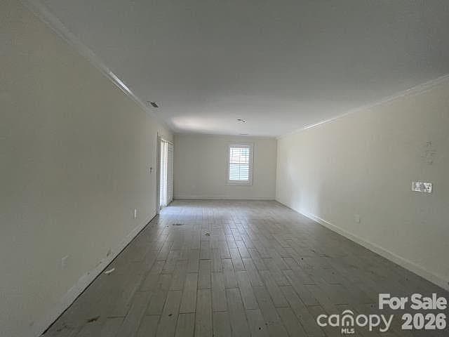 Single Family Residence at 1512 Ivey Drive, Charlotte, photo 11 of 32