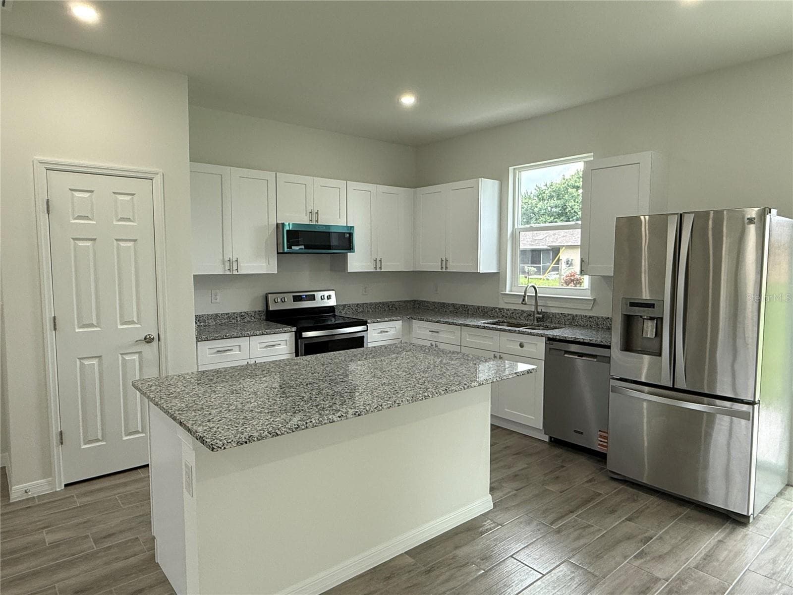 Single Family Residence at 23198 GOLDCOAST AVE, PORT CHARLOTTE, photo 13 of 37