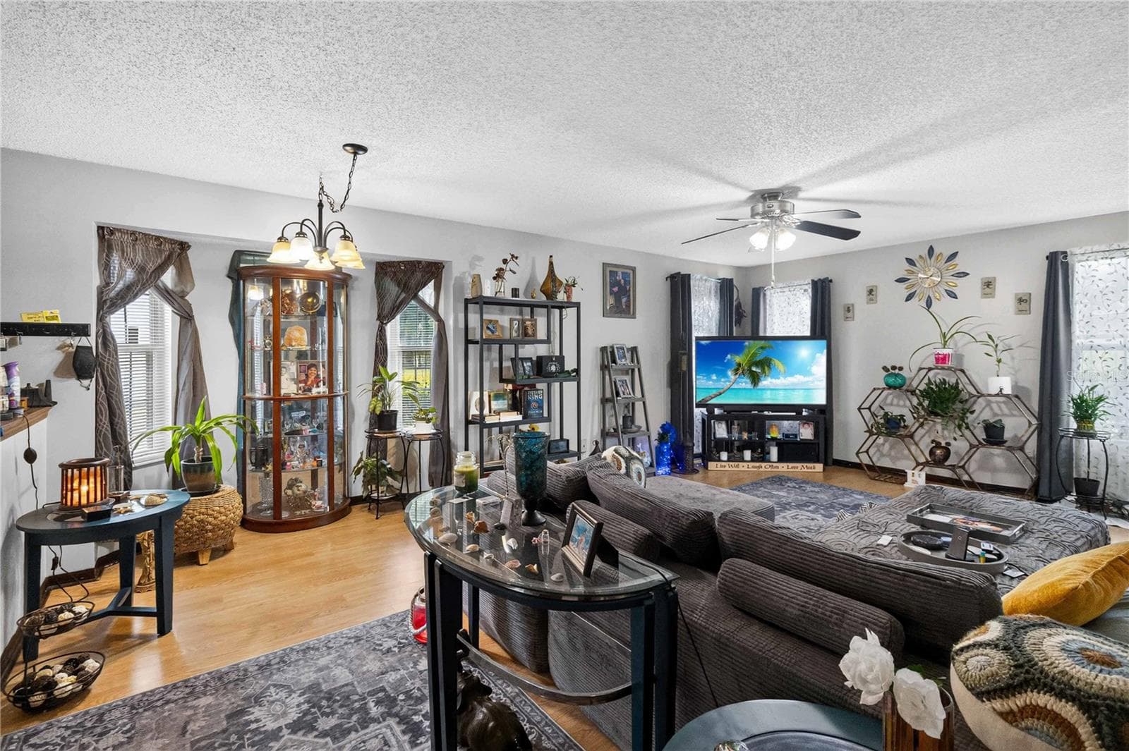 Condominium at 4807 COACHMANS DR #2402, ORLANDO, photo 7 of 25