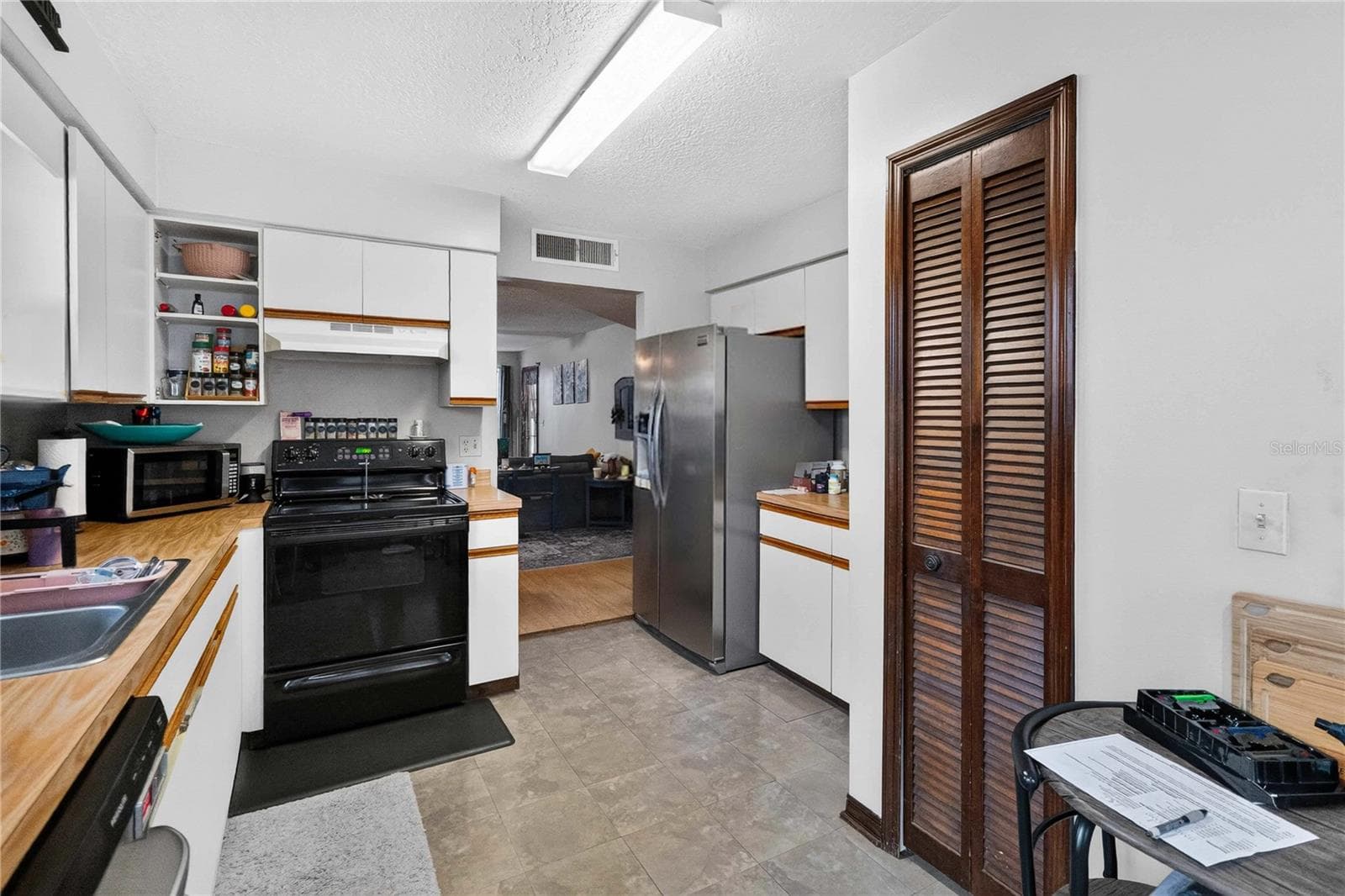 Condominium at 4807 COACHMANS DR #2402, ORLANDO, photo 10 of 25
