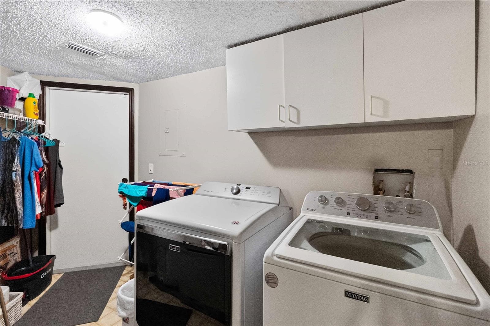 Laundry Room Leading to Connected Garage - 4807 COACHMANS DR #2402, ORLANDO