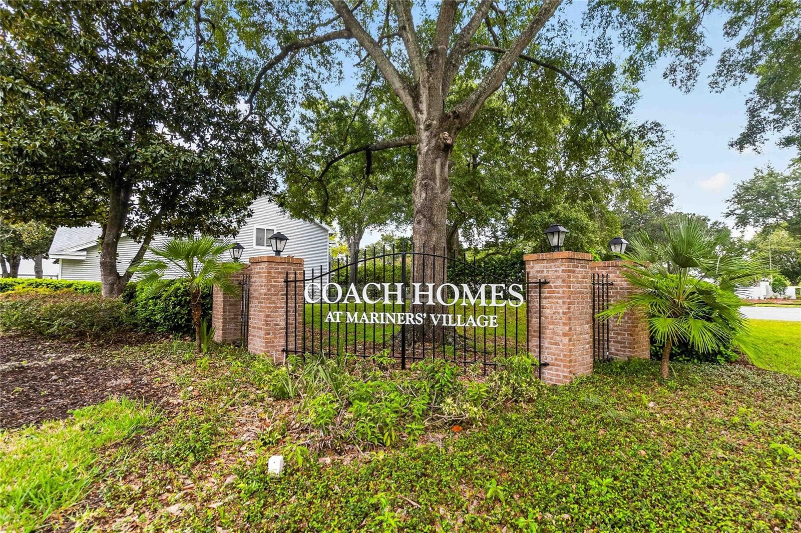 Community Entrance - 4807 COACHMANS DR #2402, ORLANDO