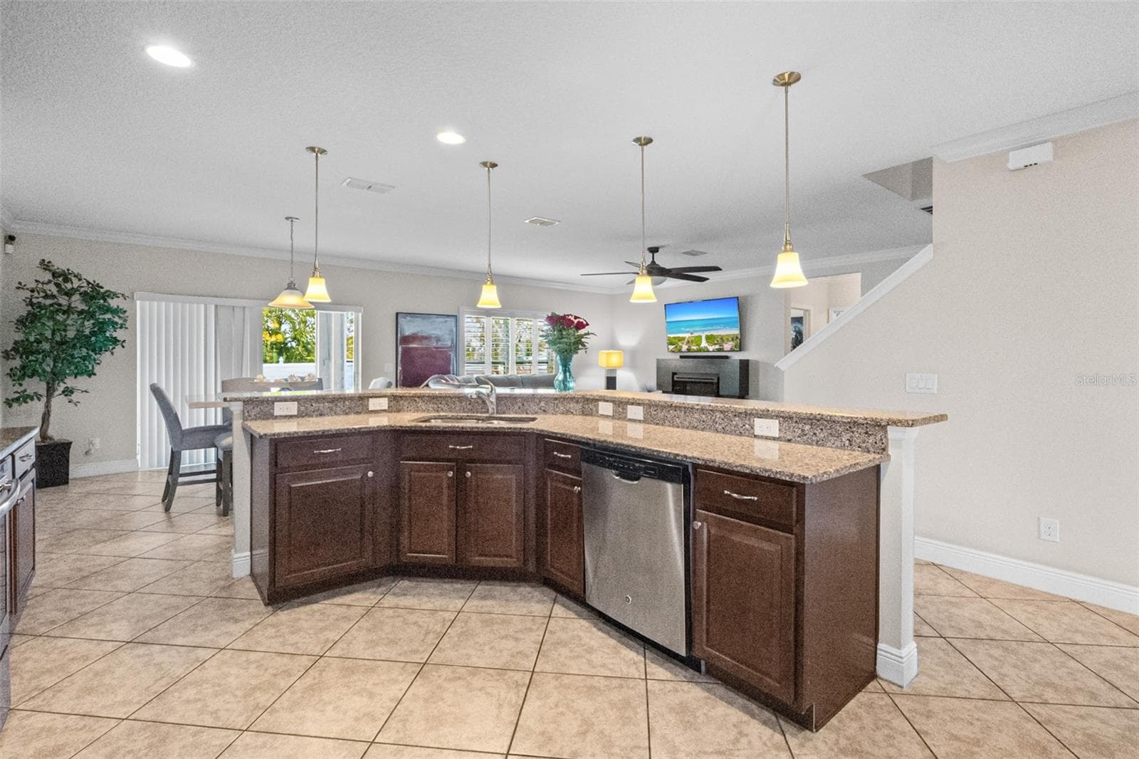 Single Family Residence at 301 SPARROW HAWK DR, GROVELAND, photo 11 of 87