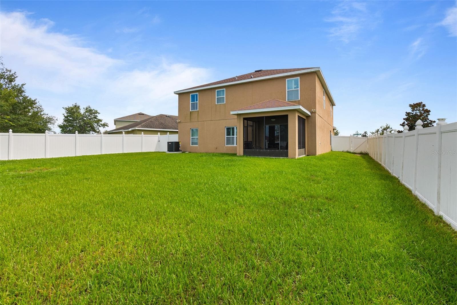 Single Family Residence at 301 SPARROW HAWK DR, GROVELAND, photo 71 of 87