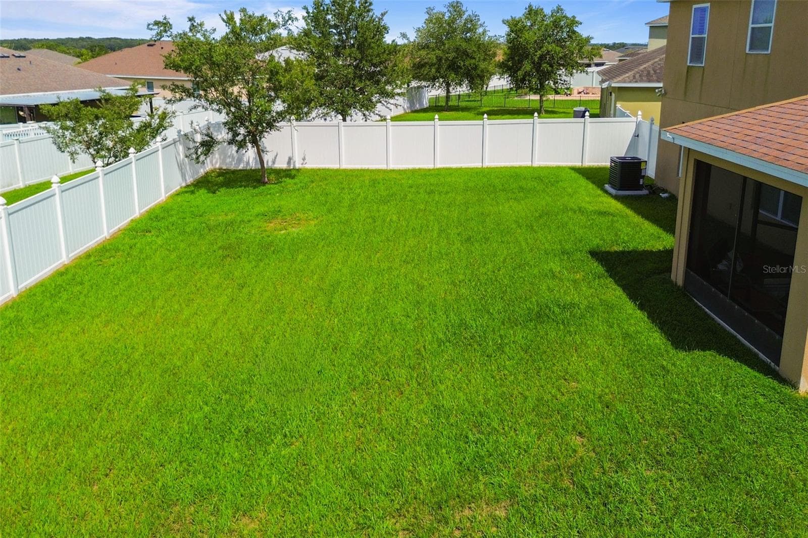 Single Family Residence at 301 SPARROW HAWK DR, GROVELAND, photo 74 of 87