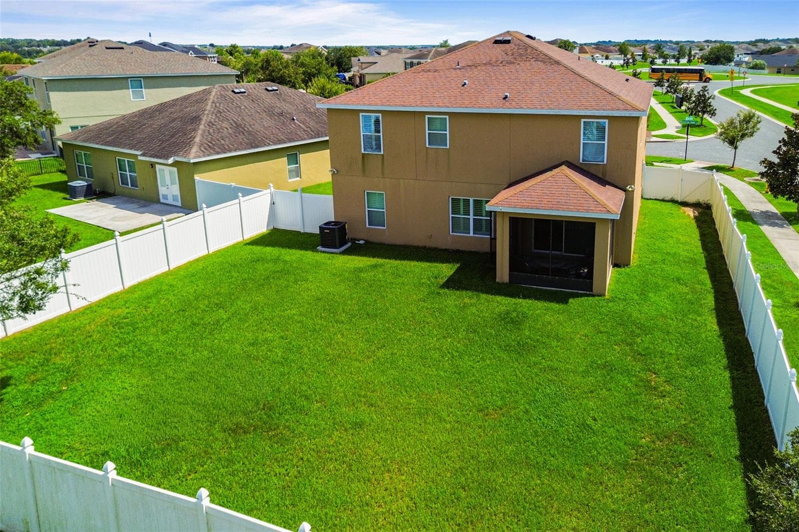 Single Family Residence at 301 SPARROW HAWK DR, GROVELAND, photo 75 of 87