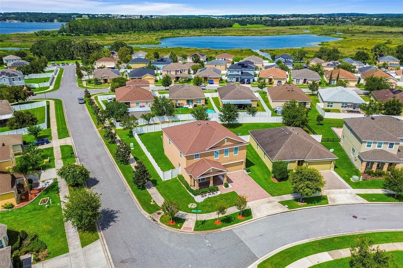 Single Family Residence at 301 SPARROW HAWK DR, GROVELAND, photo 80 of 87