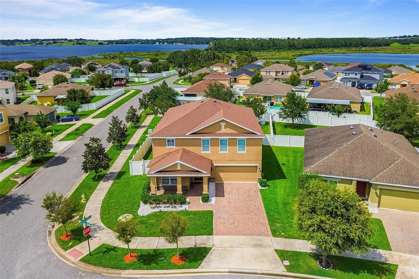 Single Family Residence at 301 SPARROW HAWK DR, GROVELAND, photo 82 of 87
