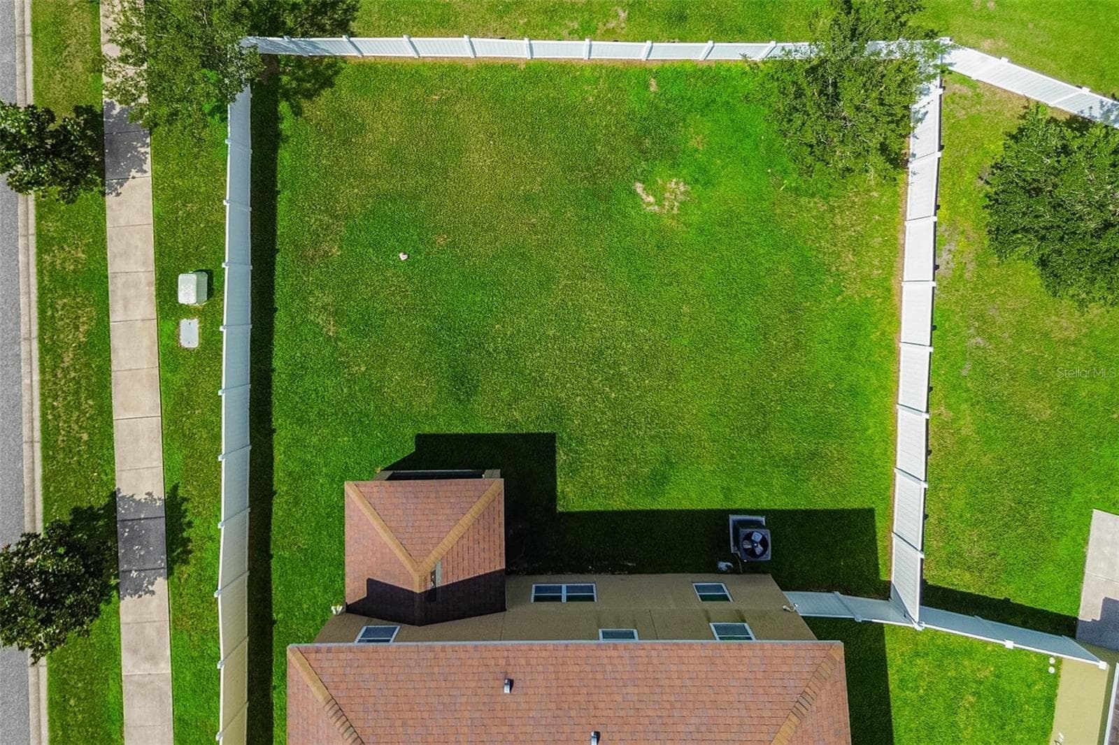 Single Family Residence at 301 SPARROW HAWK DR, GROVELAND, photo 85 of 87