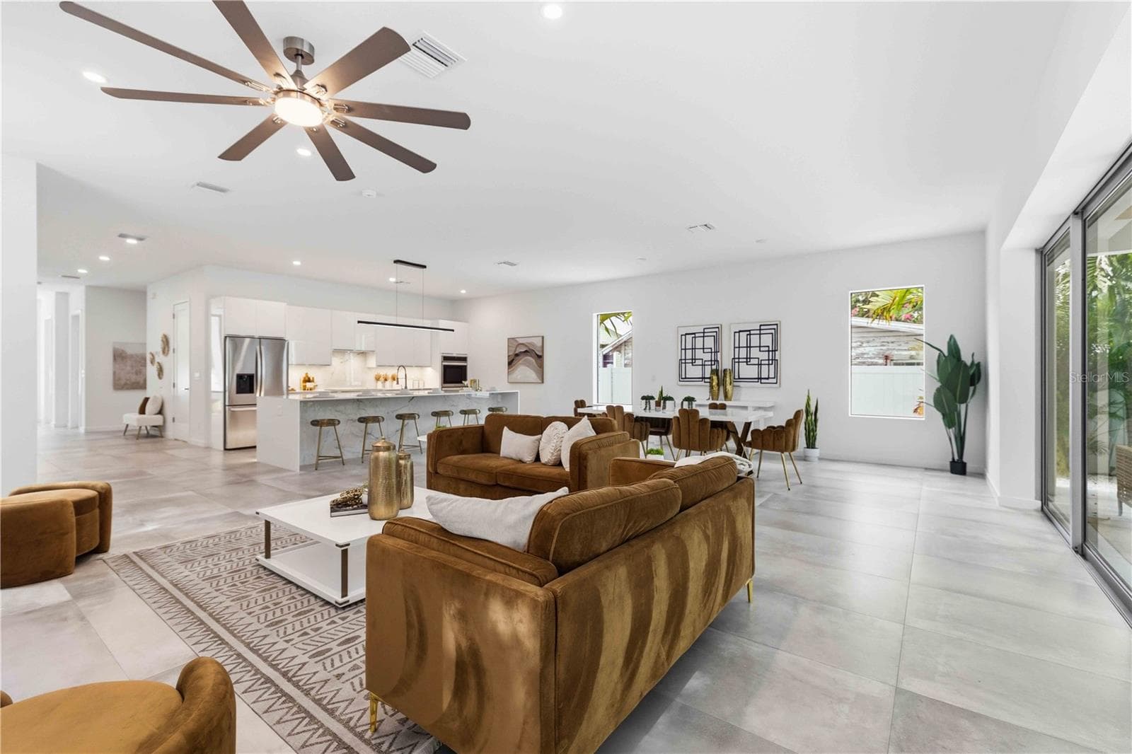 Single Family Residence at 1671 ARLINGTON ST, SARASOTA, photo 12 of 28