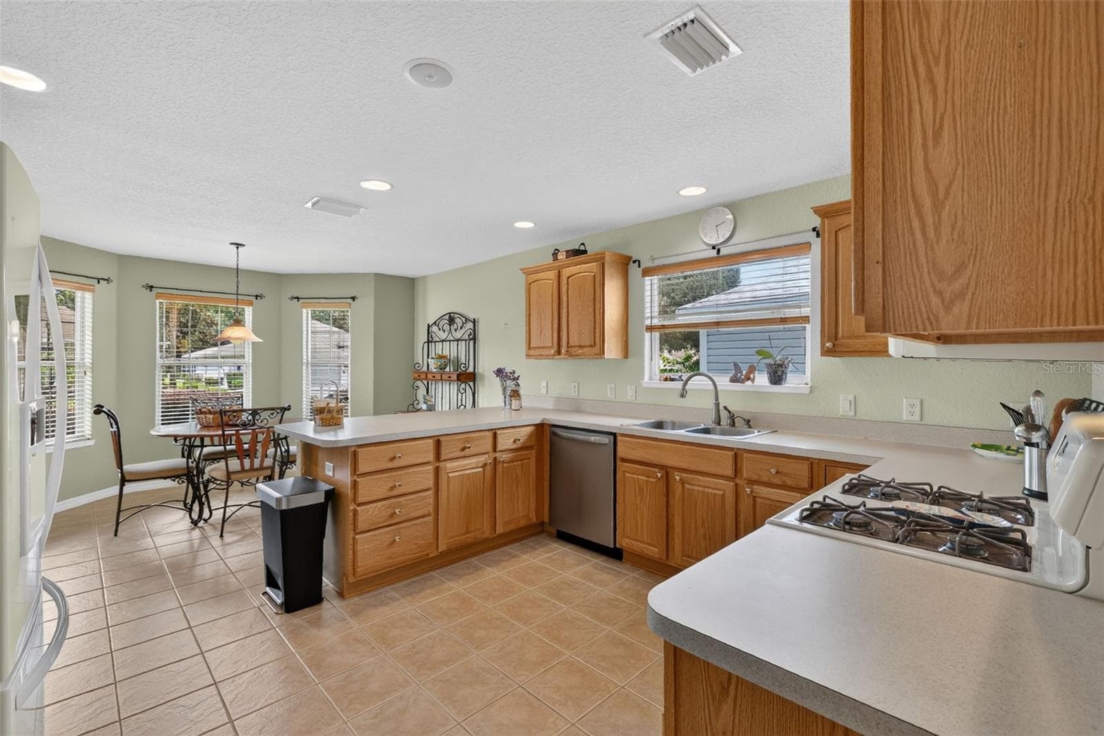 Single Family Residence at 16573 SE 77TH NORTHRIDGE CT, THE VILLAGES, photo 11 of 35