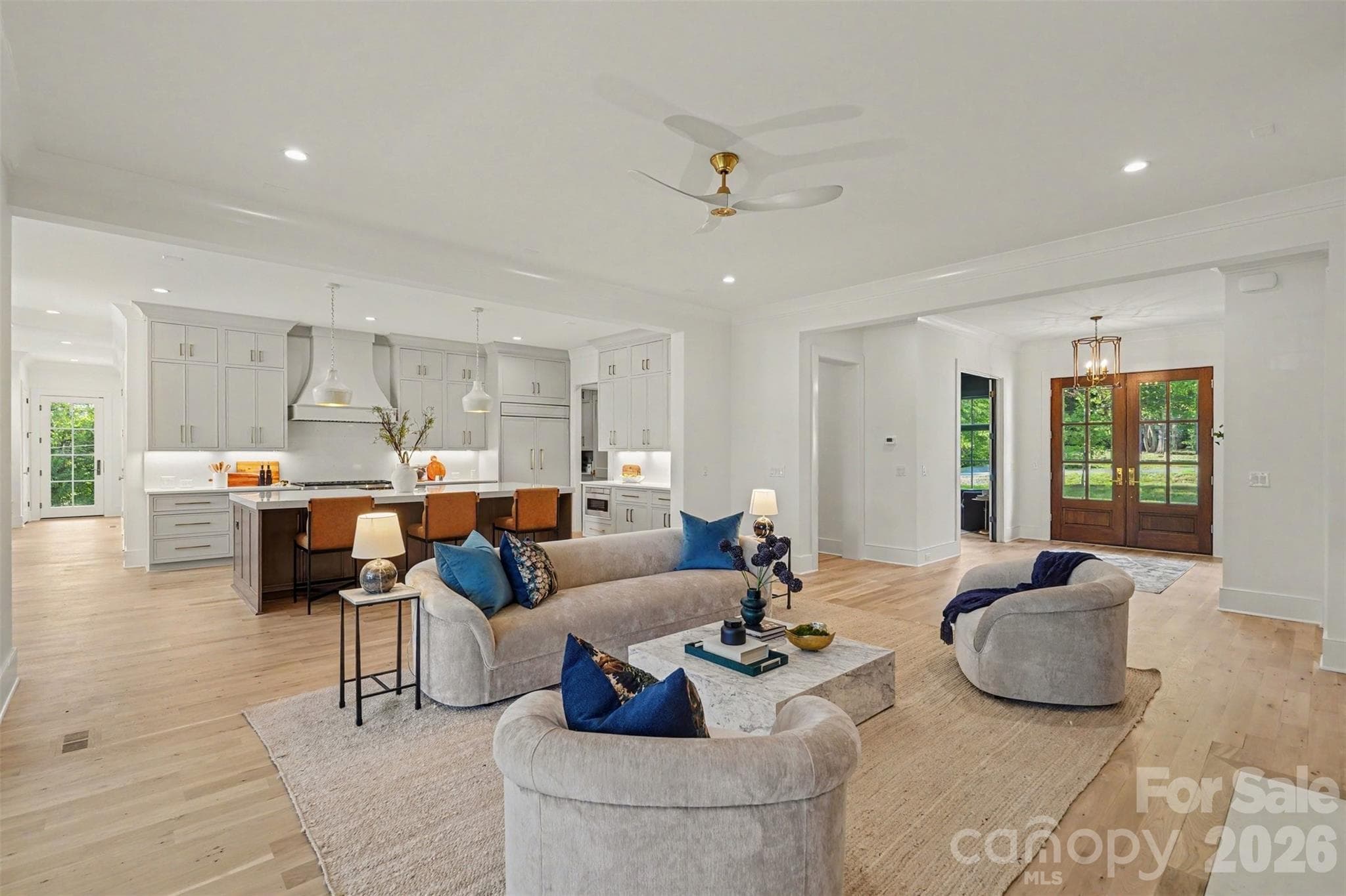 Single Family Residence at 539 Mammoth Oaks Drive, Charlotte, photo 6 of 46