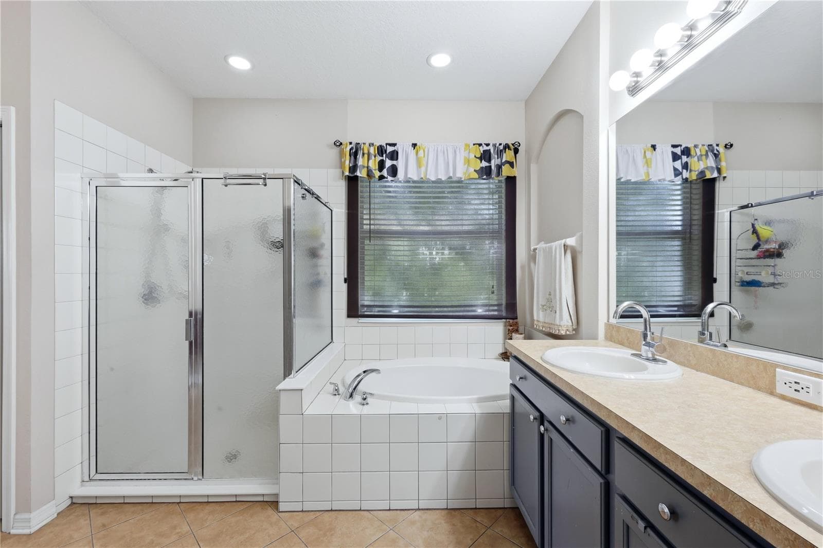 Primary En-suite - 5310 72ND ST E, PALMETTO