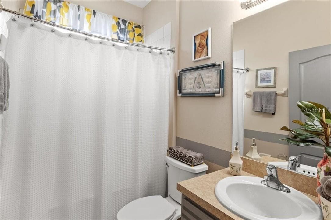 Guest Bath - 5310 72ND ST E, PALMETTO