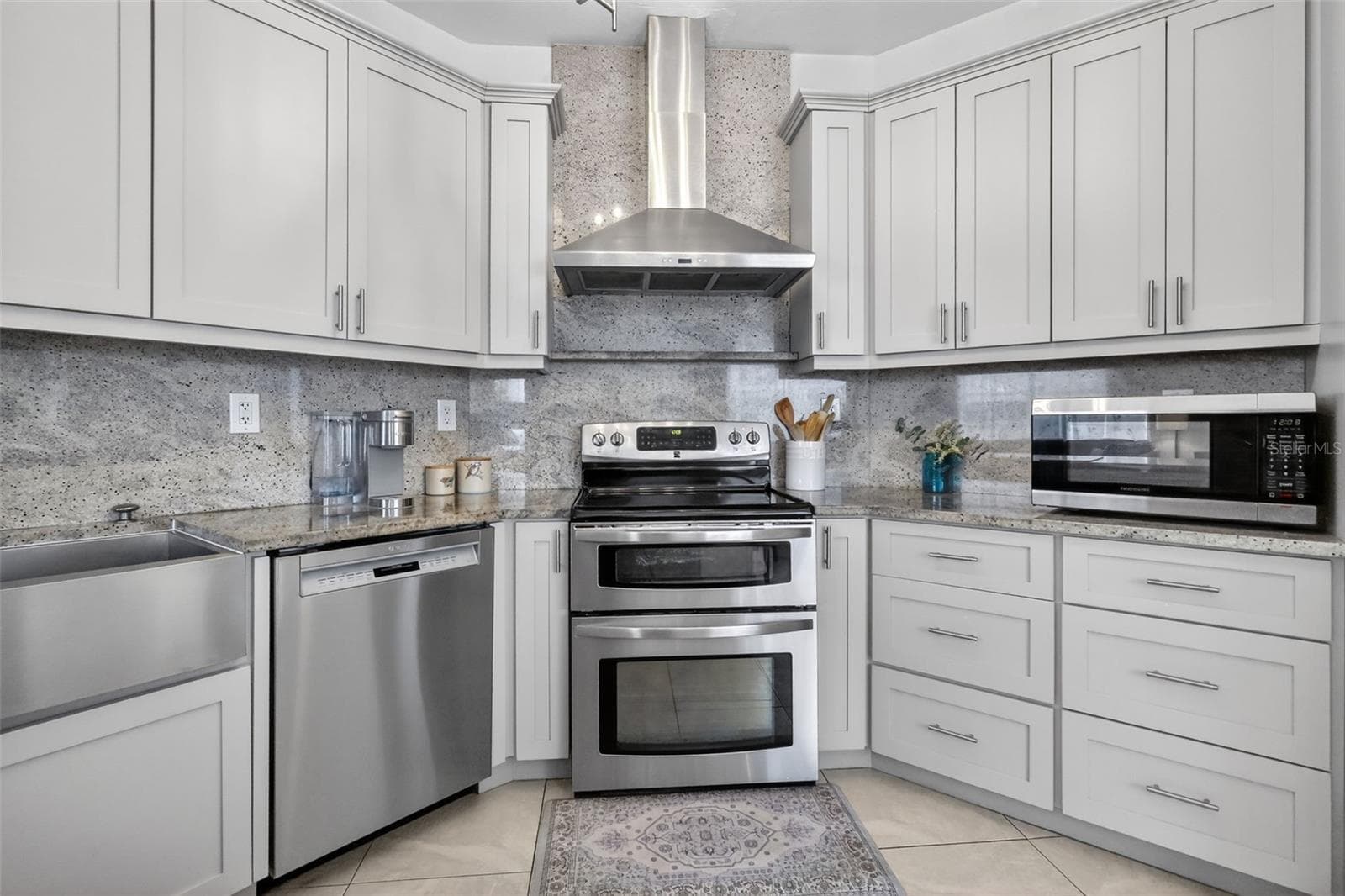 KITCHEN - 15144 SW 20TH ST, MIAMI