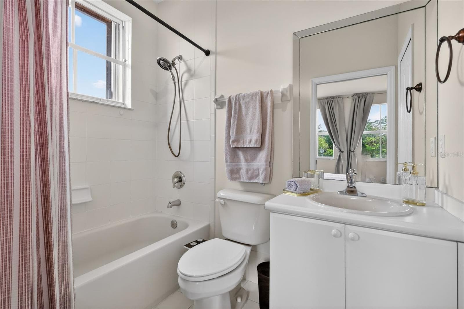BATH #2 - 15144 SW 20TH ST, MIAMI