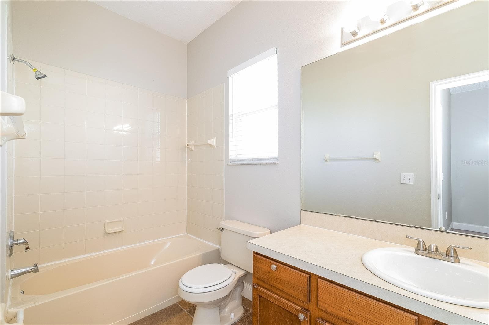 Single Family Residence at 204 TARANTO WAY, KISSIMMEE, photo 9 of 15