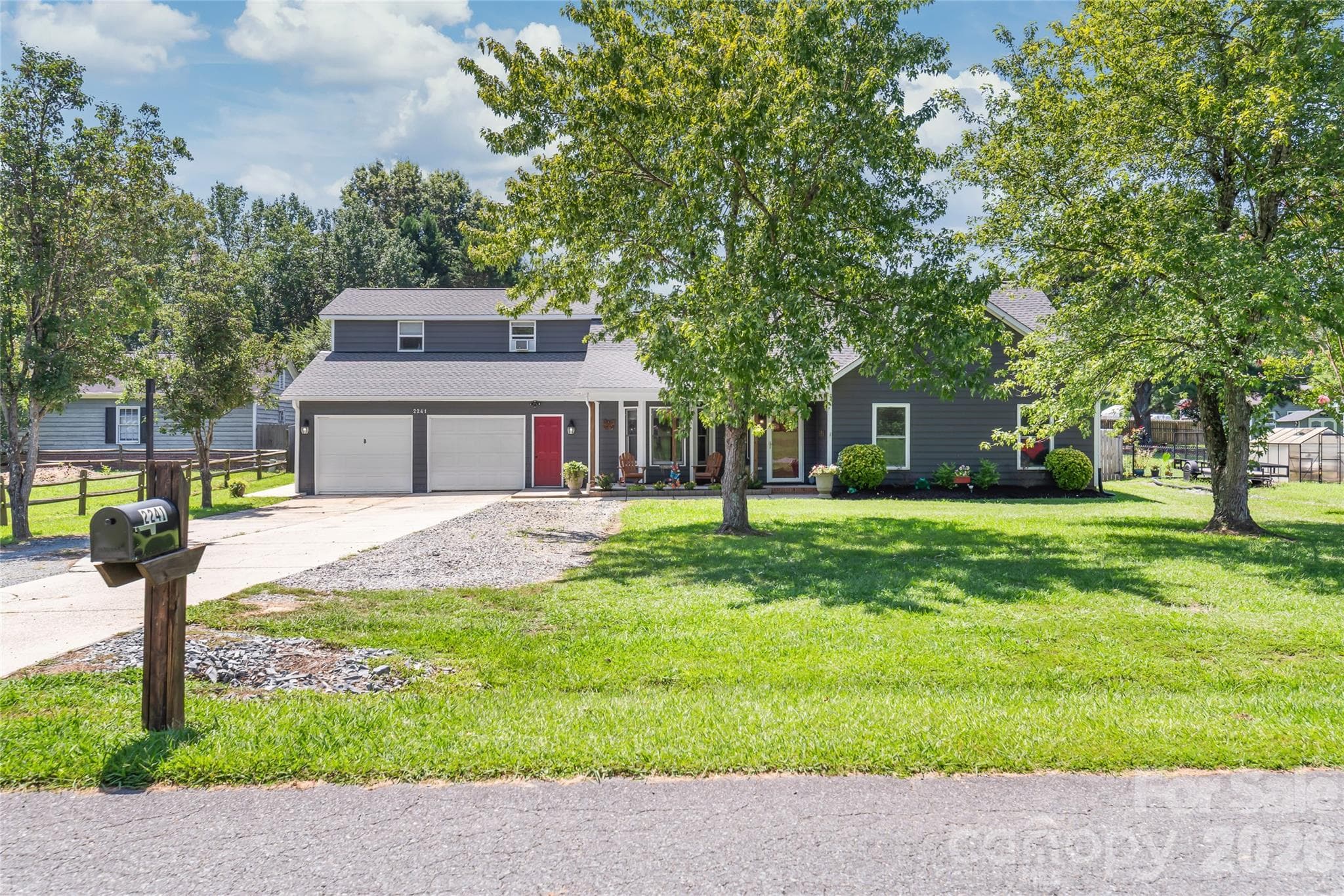 Great home, Large privacy fenced yard and Mature landscaping plus a 2nd living area!! - 2241 Indian Cross Trail, Matthews