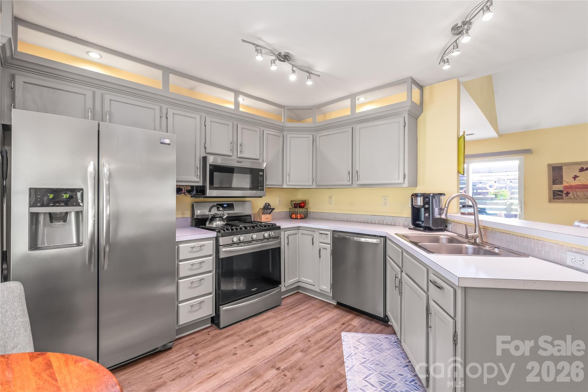 Main Home Kitchen - 2241 Indian Cross Trail, Matthews