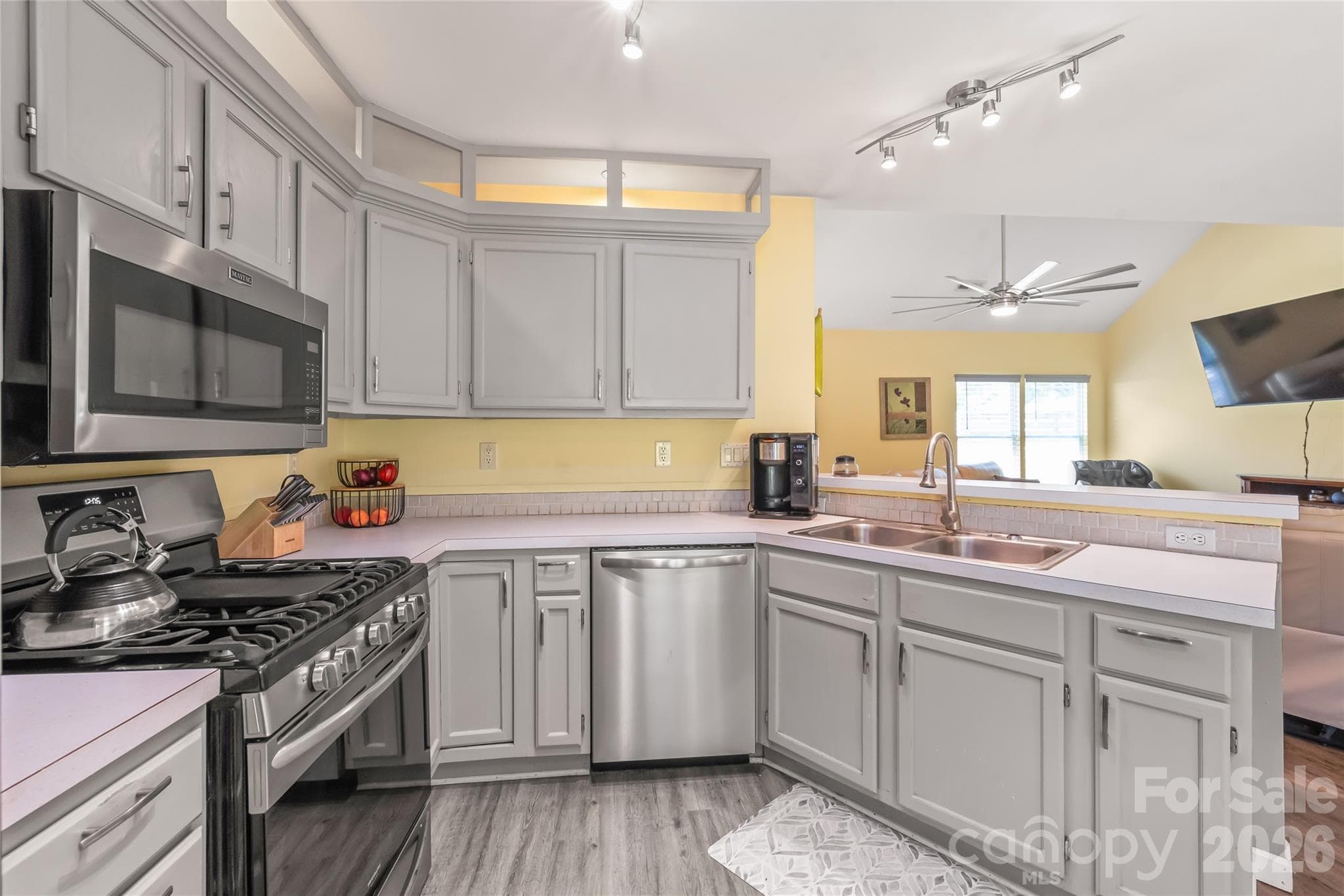 Single Family Residence at 2241 Indian Cross Trail, Matthews, photo 15 of 47
