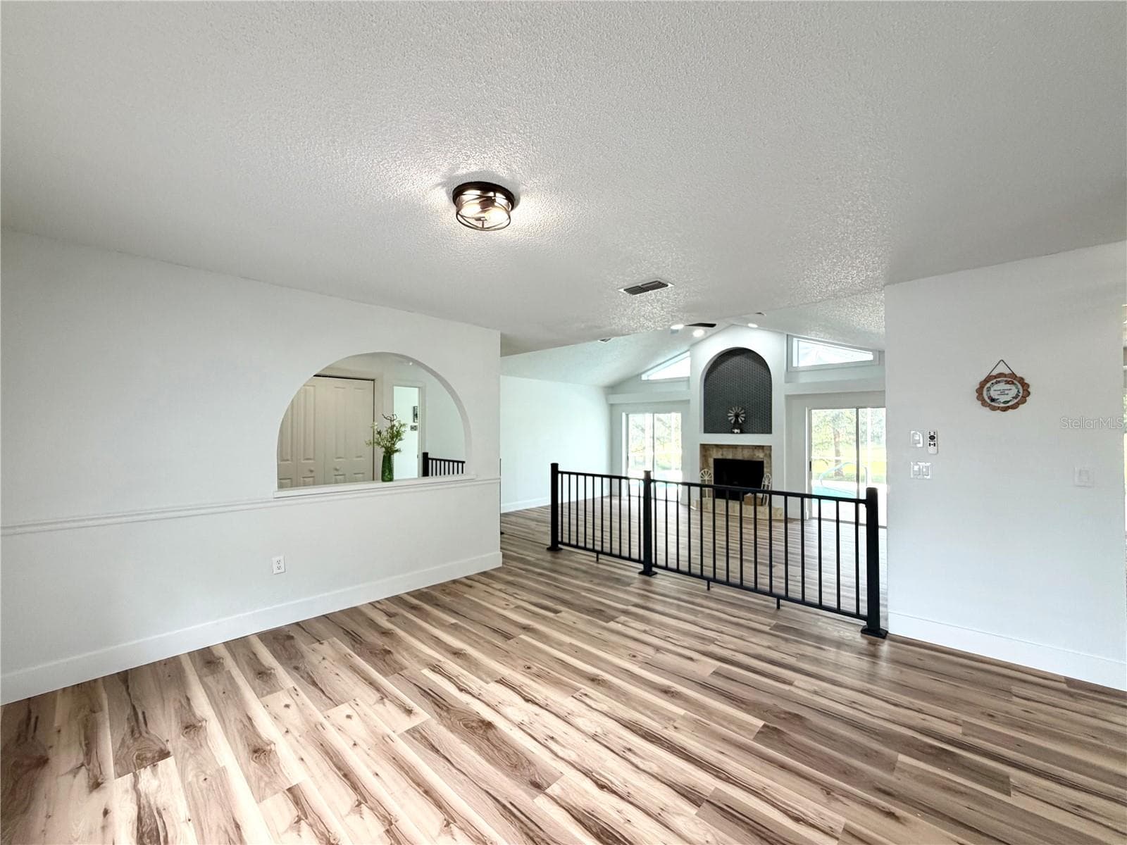 Single Family Residence at 16590 SW 46TH CIR, OCALA, photo 9 of 41