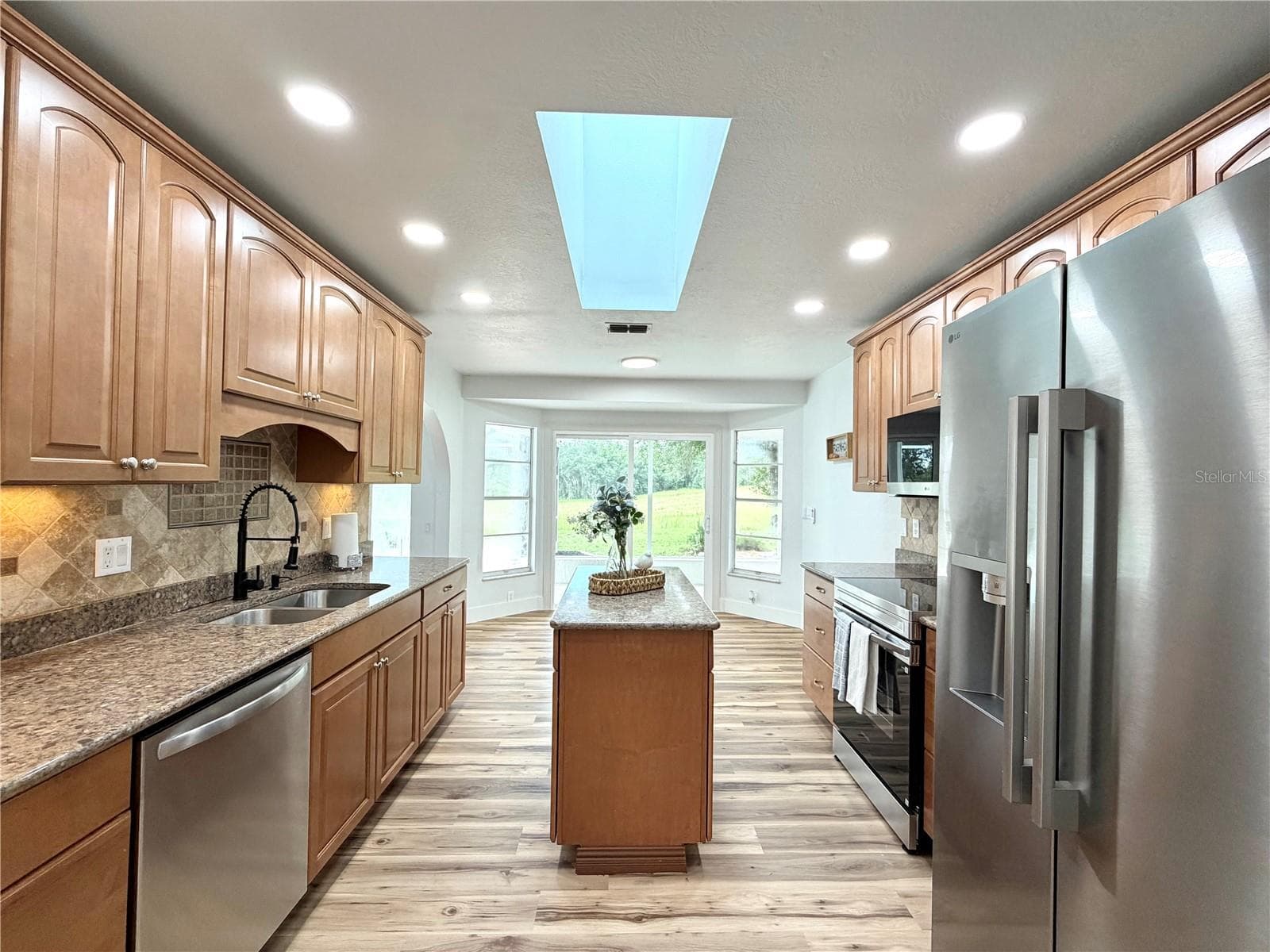 Single Family Residence at 16590 SW 46TH CIR, OCALA, photo 13 of 41
