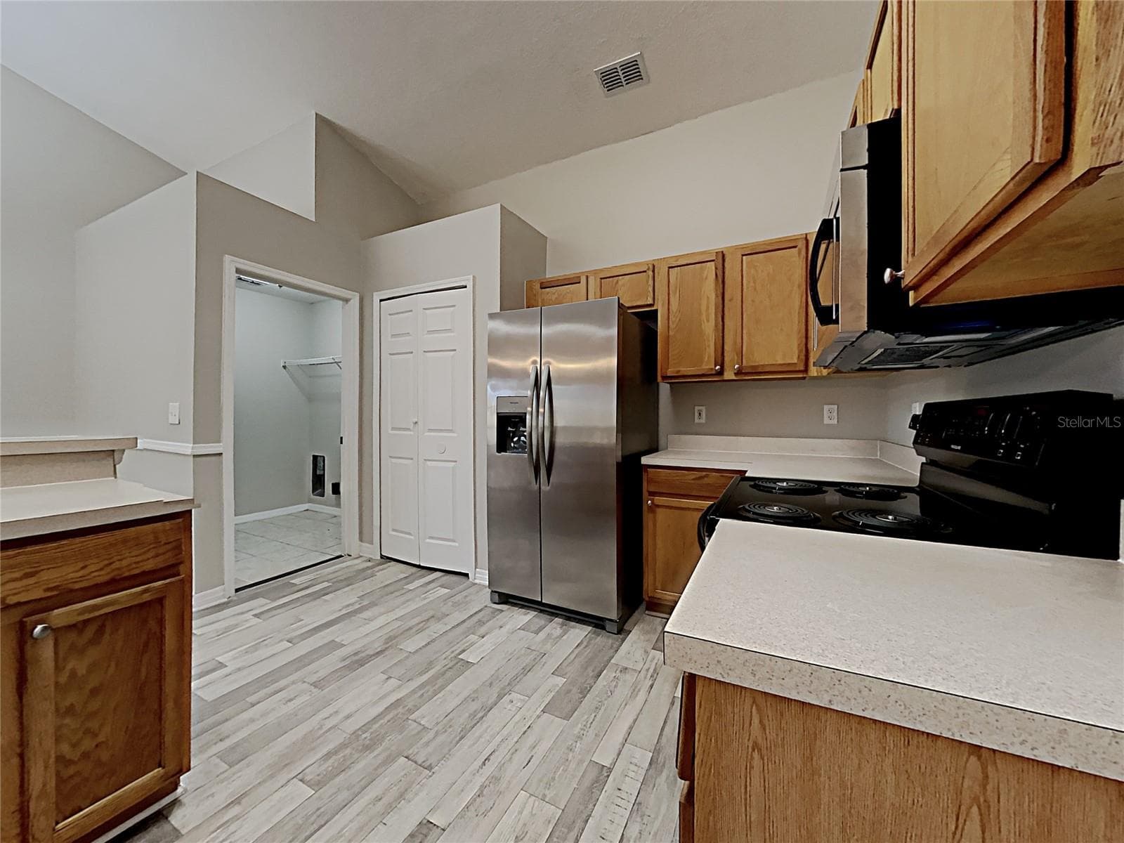Single Family Residence at 511 WELLESLY ST, OVIEDO, photo 8 of 17