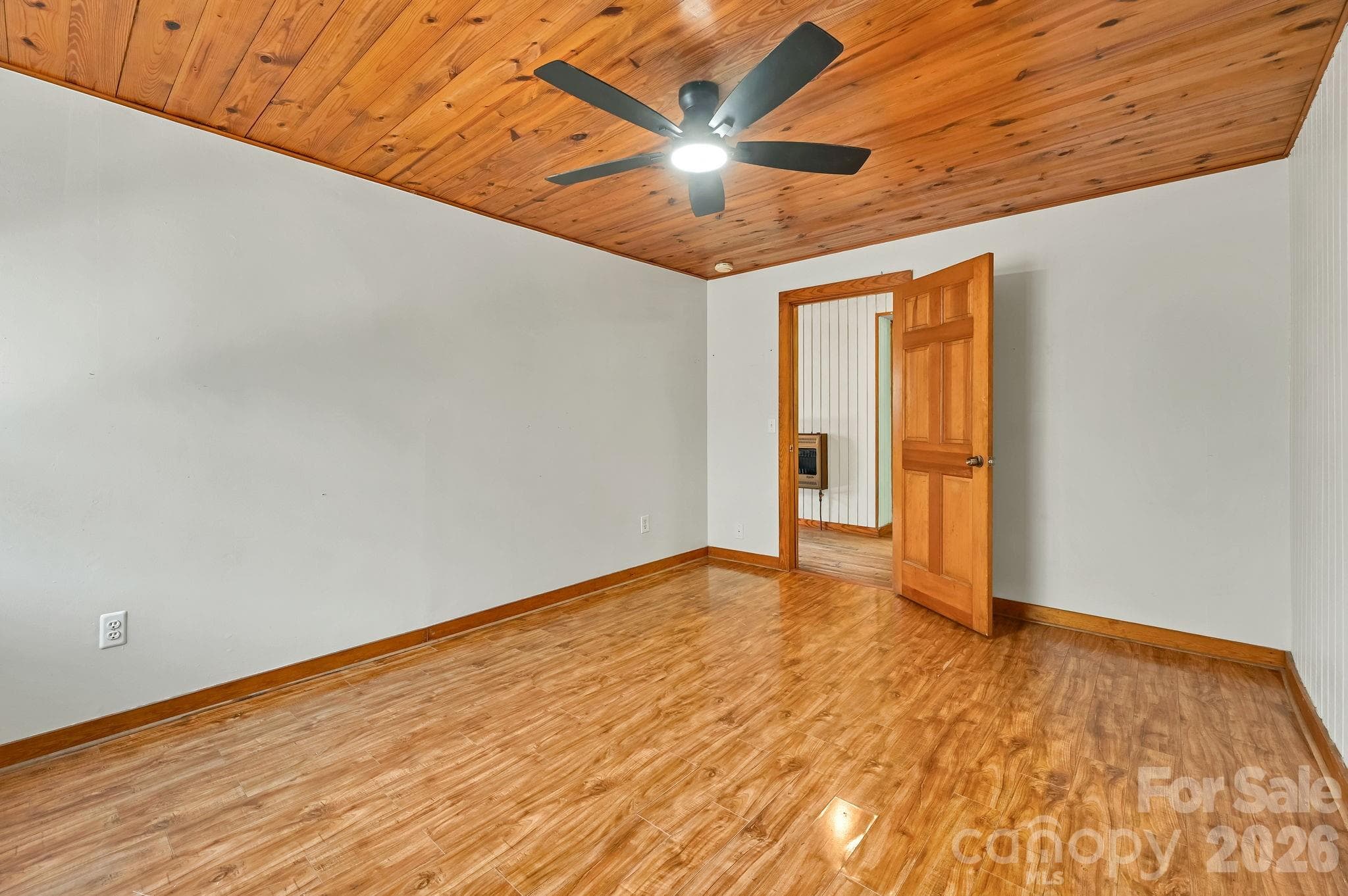 Single Family Residence at 376 Fairview Road, Asheville, photo 16 of 33