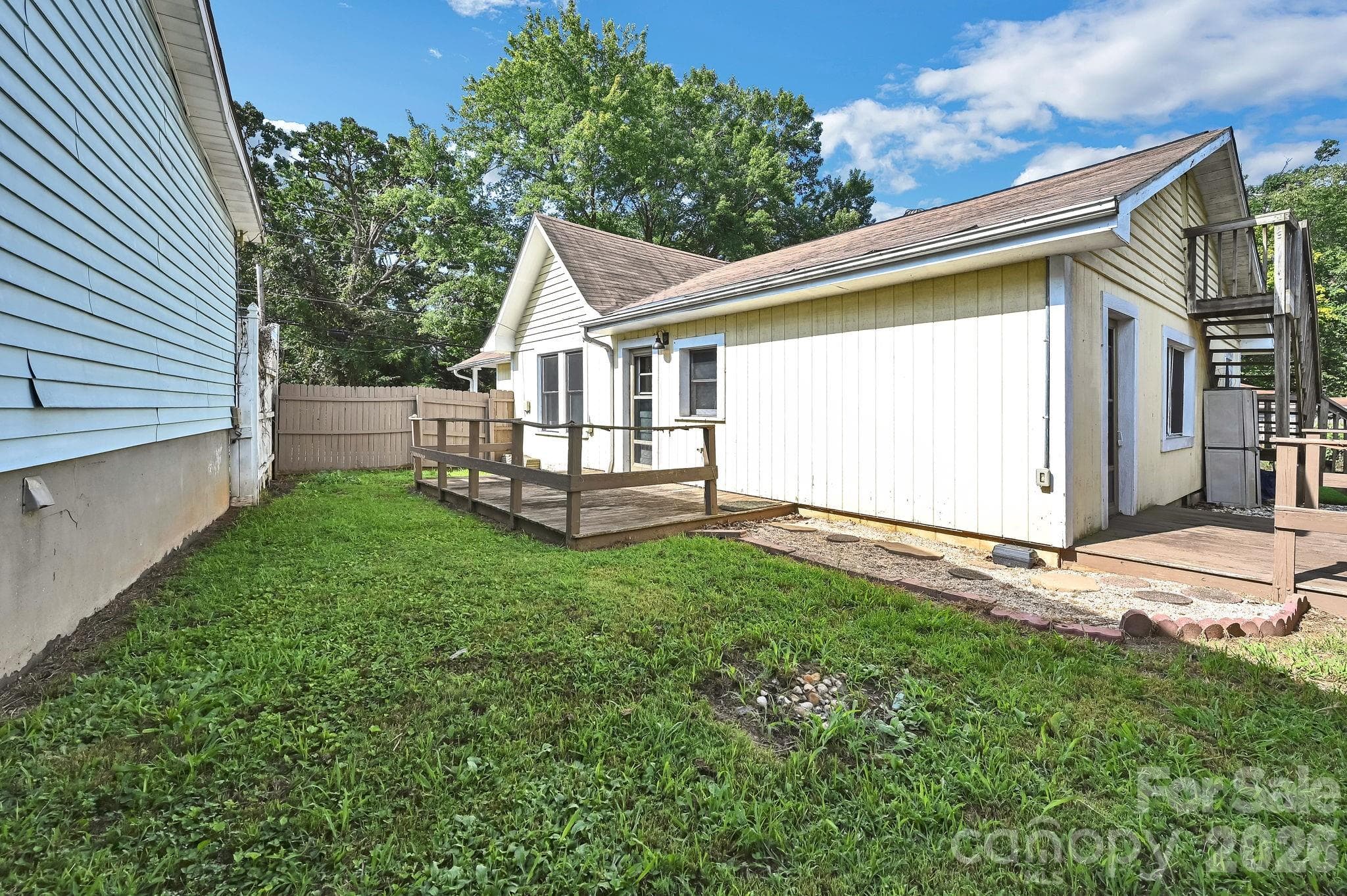 Single Family Residence at 376 Fairview Road, Asheville, photo 24 of 33