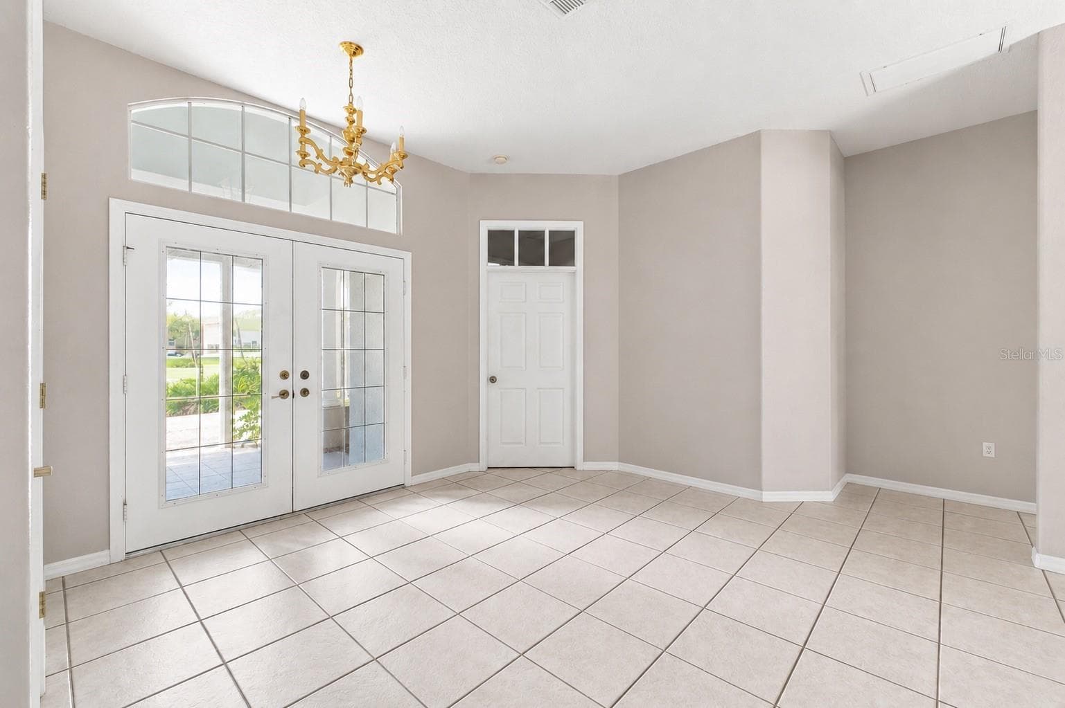 Foyer - 11200 WOODLAND WATERS BLVD, WEEKI WACHEE