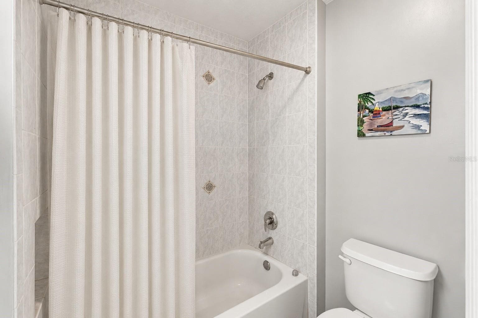 Guest bathroom #3 - 11200 WOODLAND WATERS BLVD, WEEKI WACHEE