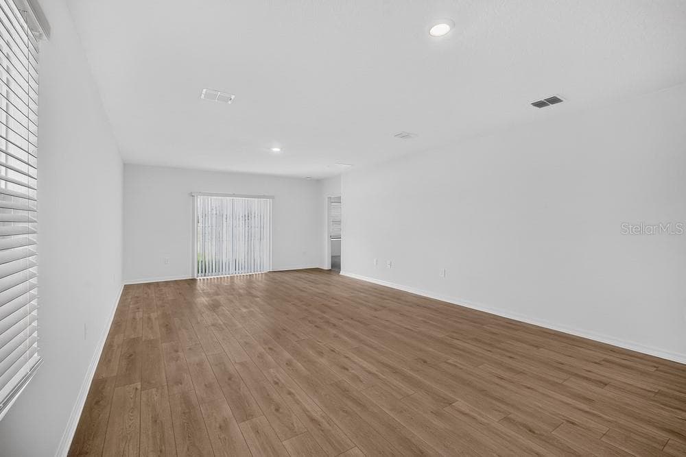 13747 Squall ~ Ready Now - 13747 SQUALL LN, HUDSON
