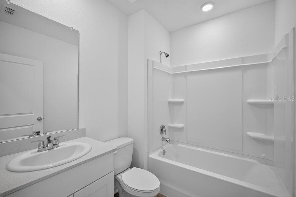 13747 Squall ~ Ready Now - 13747 SQUALL LN, HUDSON