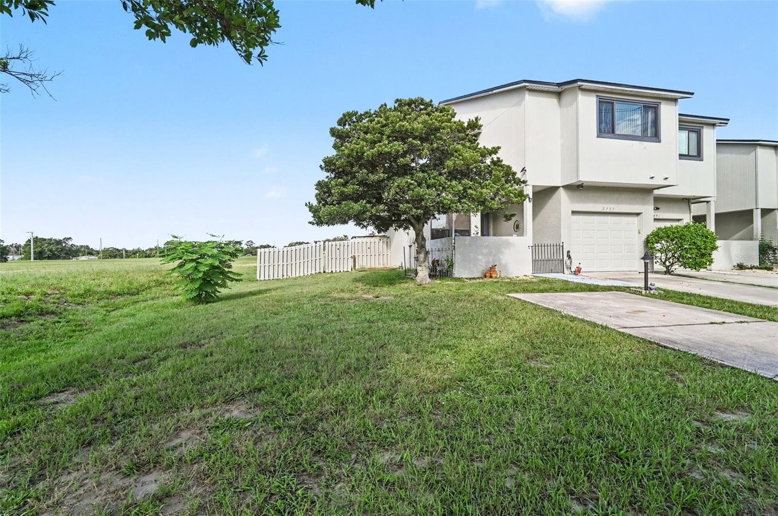 2289 HERITAGE DR