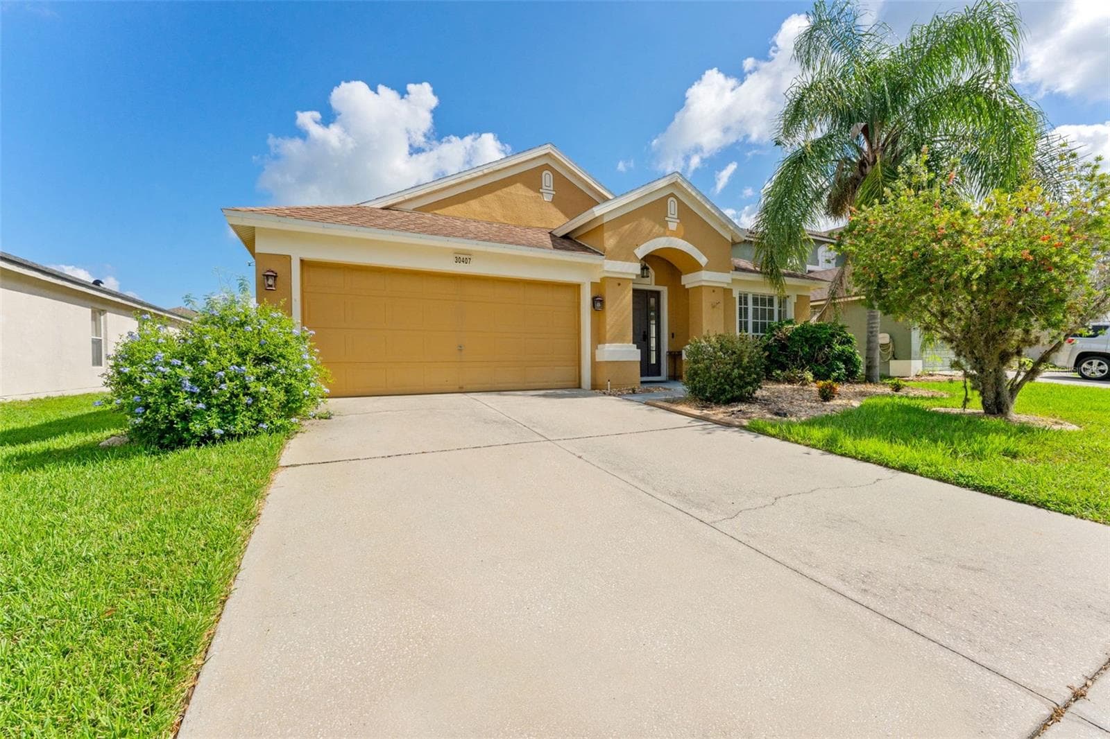 Single Family Residence at 30407 STAPLETON ST, WESLEY CHAPEL, photo 3 of 49