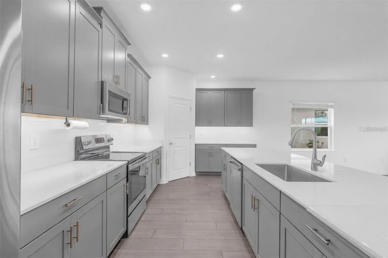 Virtually Edited - 11941 LANGUAGE WAY, ORLANDO