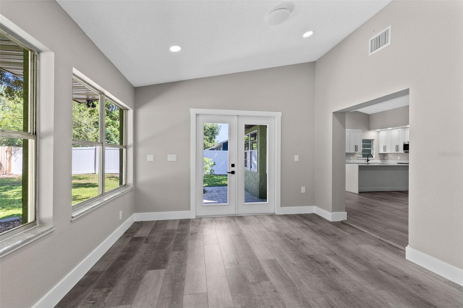 Single Family Residence at 910 WHISLER CT, ST CLOUD, photo 13 of 42