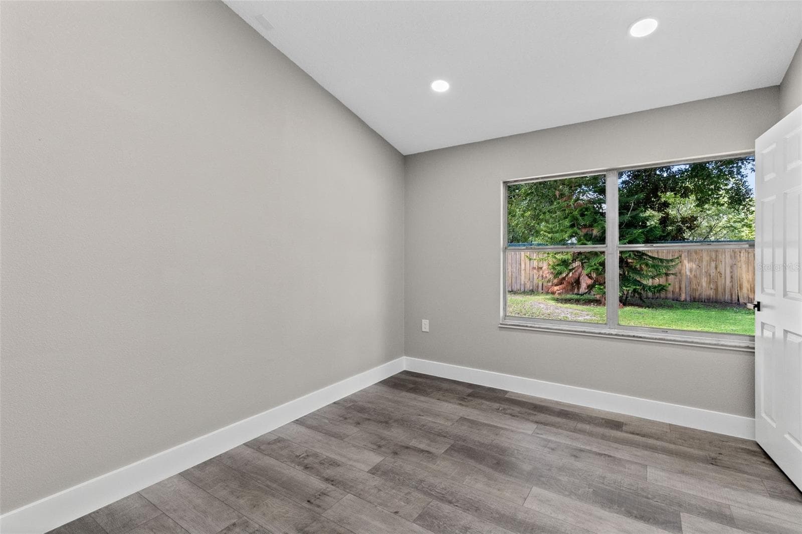 Single Family Residence at 910 WHISLER CT, ST CLOUD, photo 23 of 42