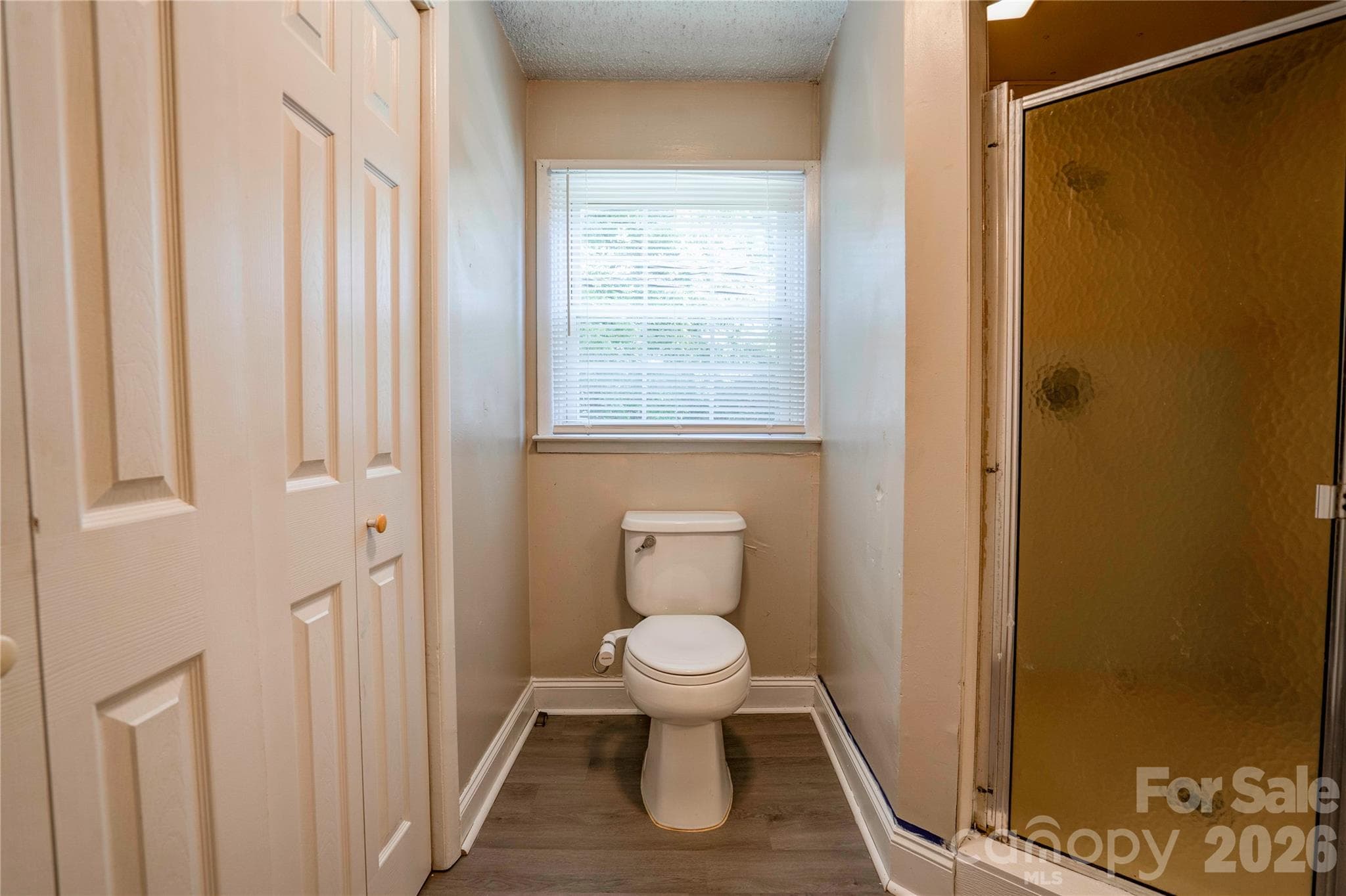 Bathroom 2 - 605 Meadowbrook Road, Kings Mountain